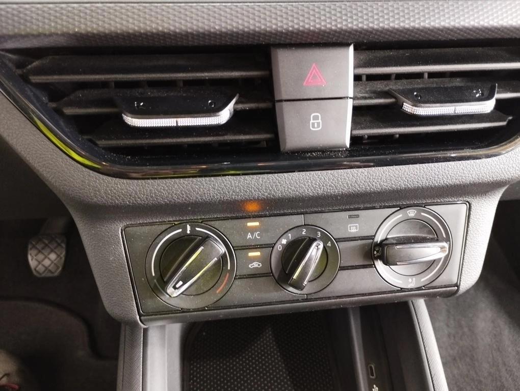 Skoda Kamiq 1.0 TSI Active 70 kW (95 CV) - 15