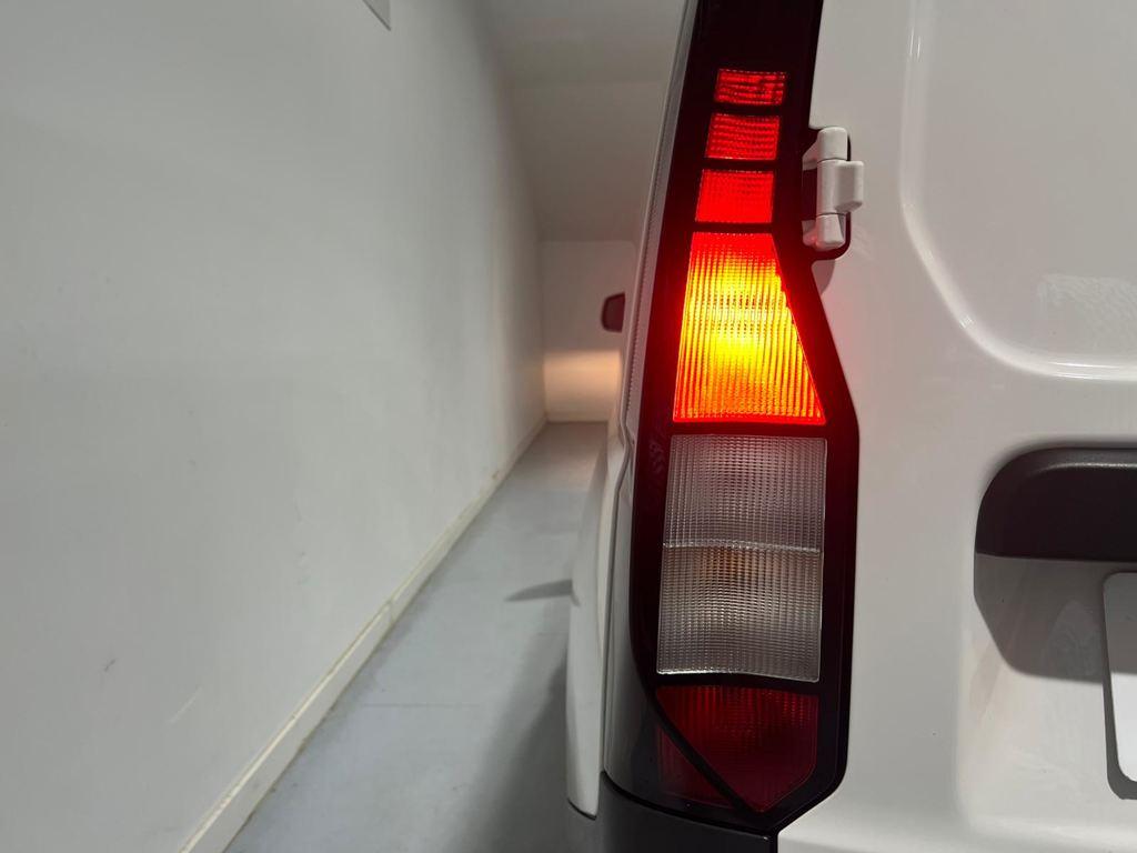 Volkswagen Caddy Cargo Maxi Cargo 2.0 TDI 75 kW (102 CV) - 17