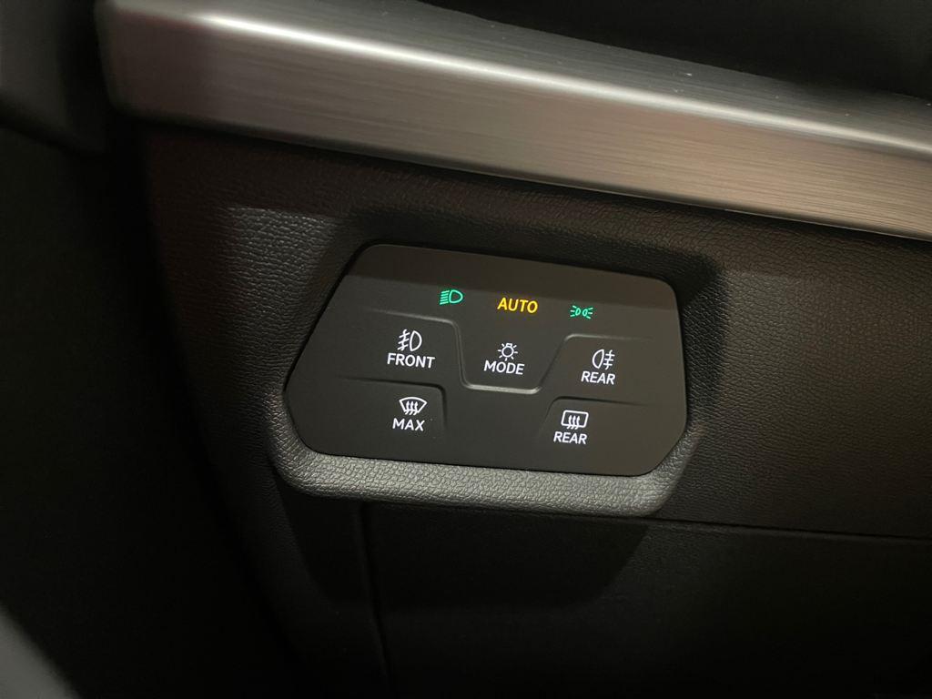 SEAT León ST 1.5 eTSI S&S FR Special Edition Vision DSG 110 kW (150 CV) - 12