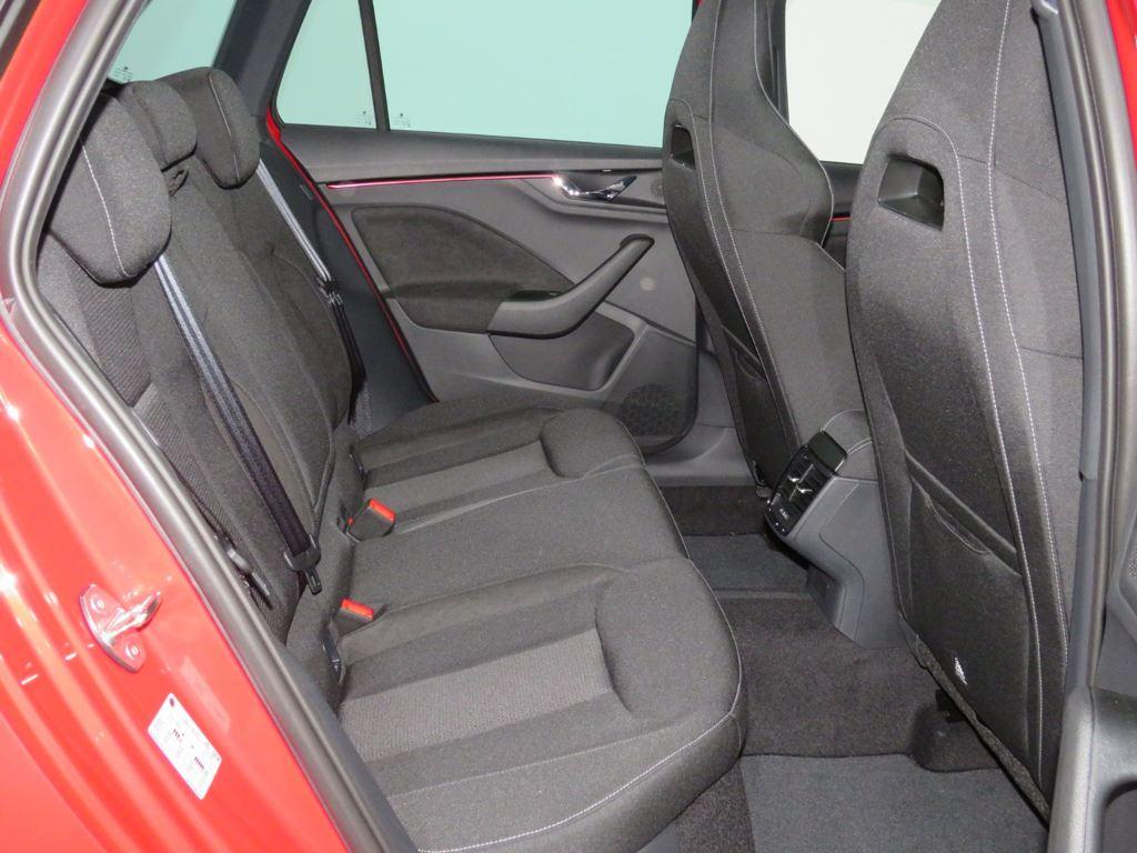 Skoda Kamiq 1.0 TSI Design DSG 85 kW (115 CV) - 5