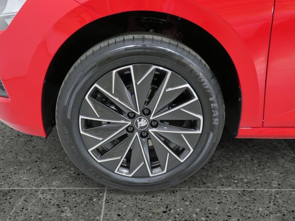 Skoda Kamiq 1.0 TSI Design DSG 85 kW (115 CV) - 7