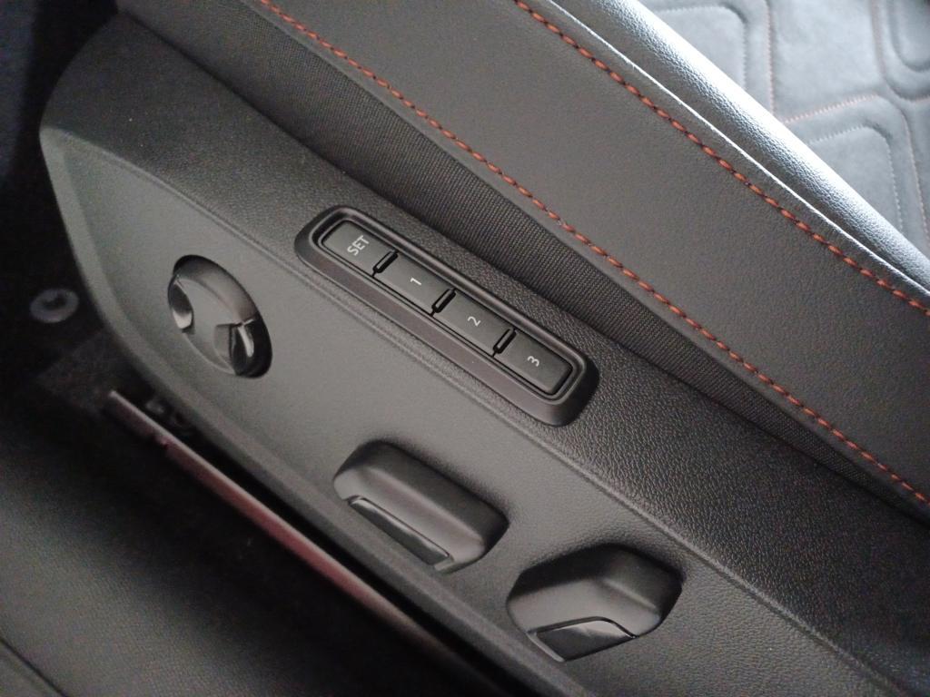 SEAT León ST 1.0 eTSI S&S FR XL DSG 81 kW (110 CV) - 9