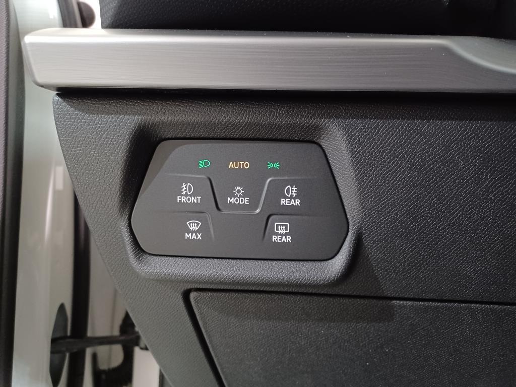 SEAT León ST 1.0 eTSI S&S FR XL DSG 81 kW (110 CV) - 10