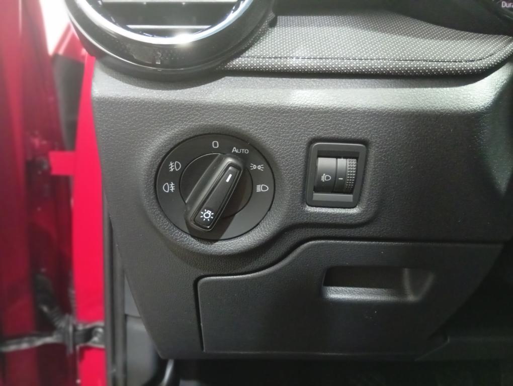 Skoda Fabia 1.0 TSI Selection 70 kW (95 CV) - 11