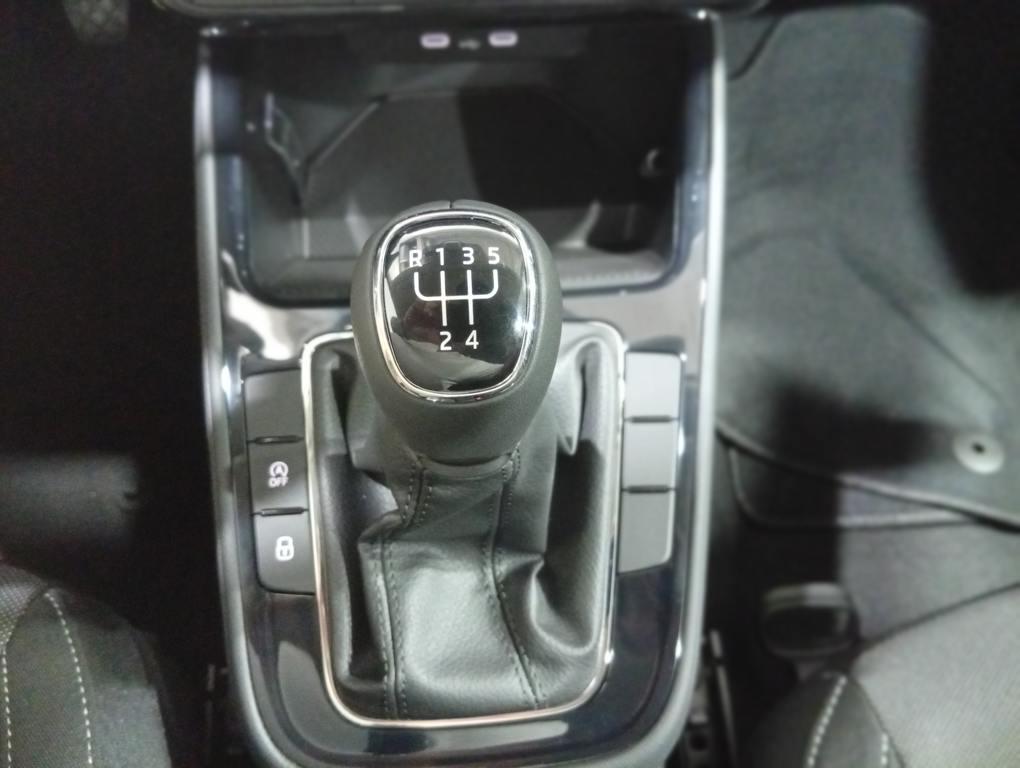 Skoda Fabia 1.0 TSI Selection 70 kW (95 CV) - 13