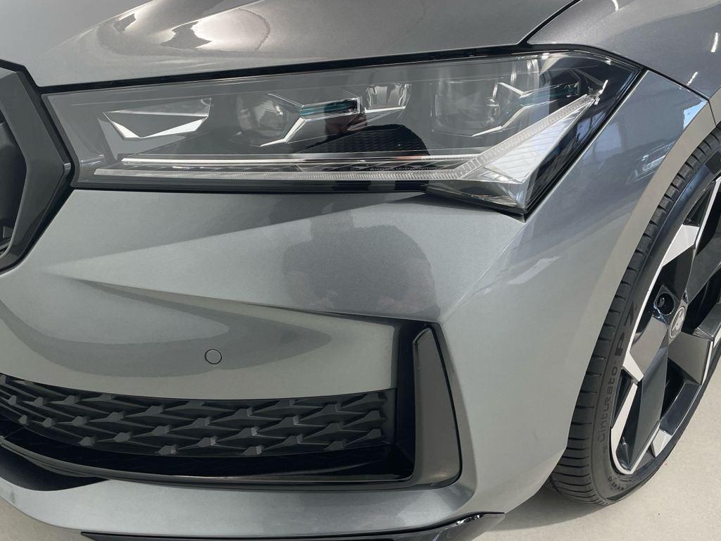 Skoda Superb Combi 1.5 TSI m-HEV Sportline DSG 110 kW (150 CV) - 11