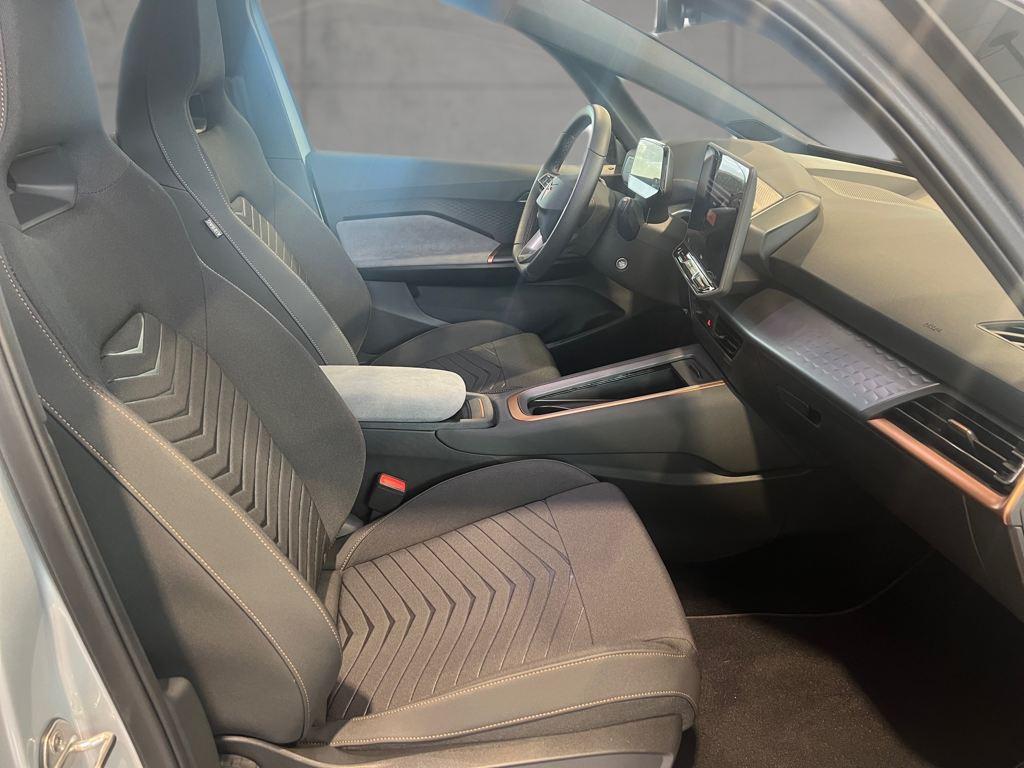 CUPRA Born 59kWh E-Boost Pack 170 kW (231 CV) - 4