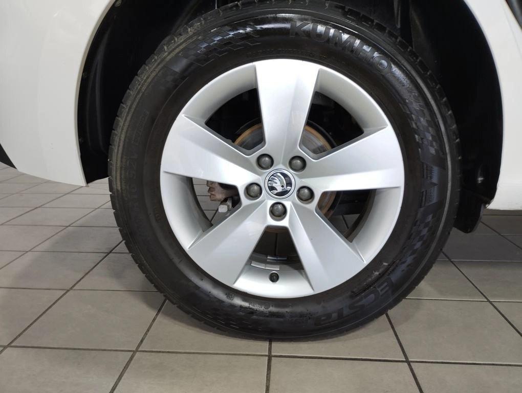 Skoda Kamiq 1.0 TSI Active 70 kW (95 CV) - 7