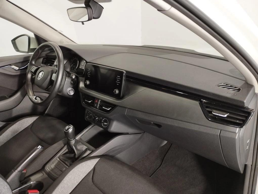 Skoda Kamiq 1.0 TSI Active 70 kW (95 CV) - 9