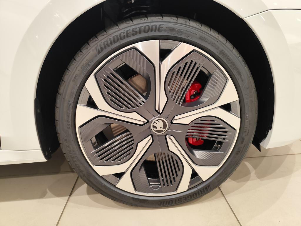 Skoda Octavia 2.0 TSI RS DSG 195 kW (265 CV) - 7