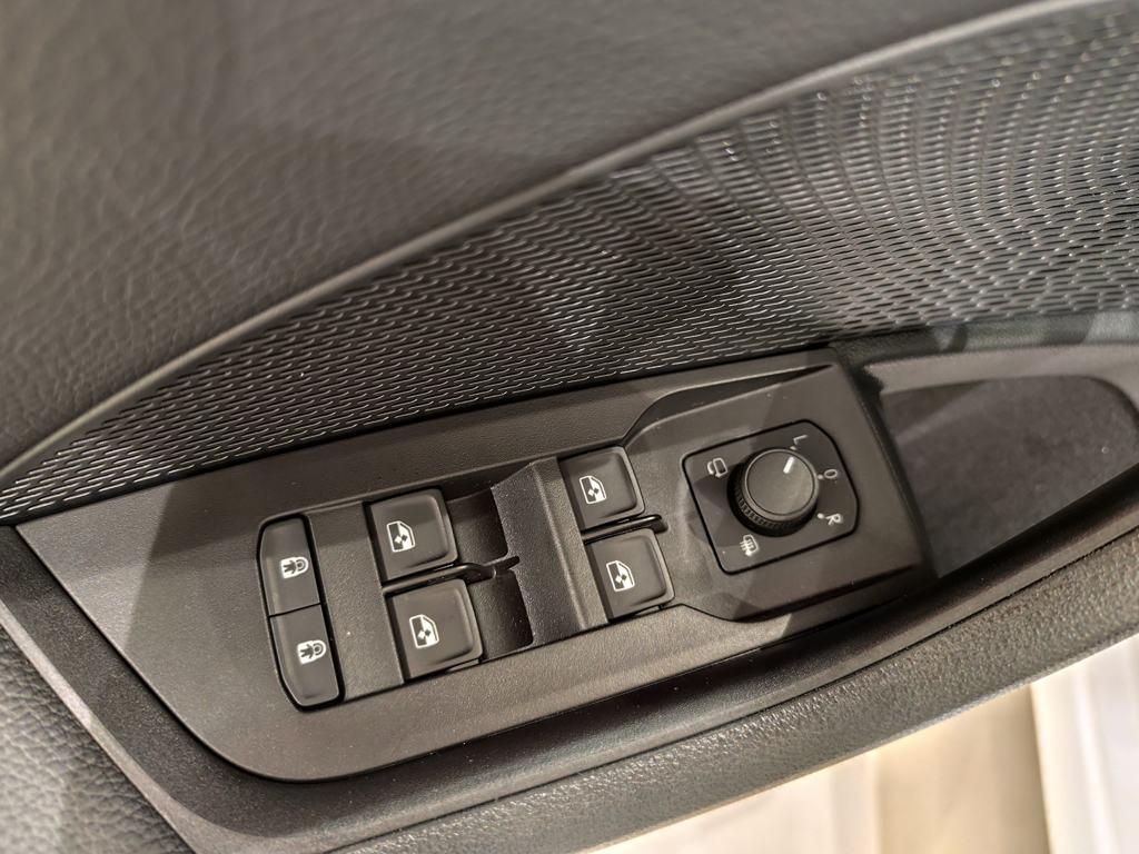 Skoda Octavia 2.0 TSI RS DSG 195 kW (265 CV) - 10