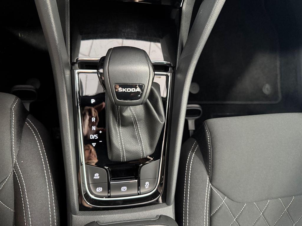 Skoda Karoq 1.5 TSI ACT Sportline DSG 110 kW (150 CV) - 11