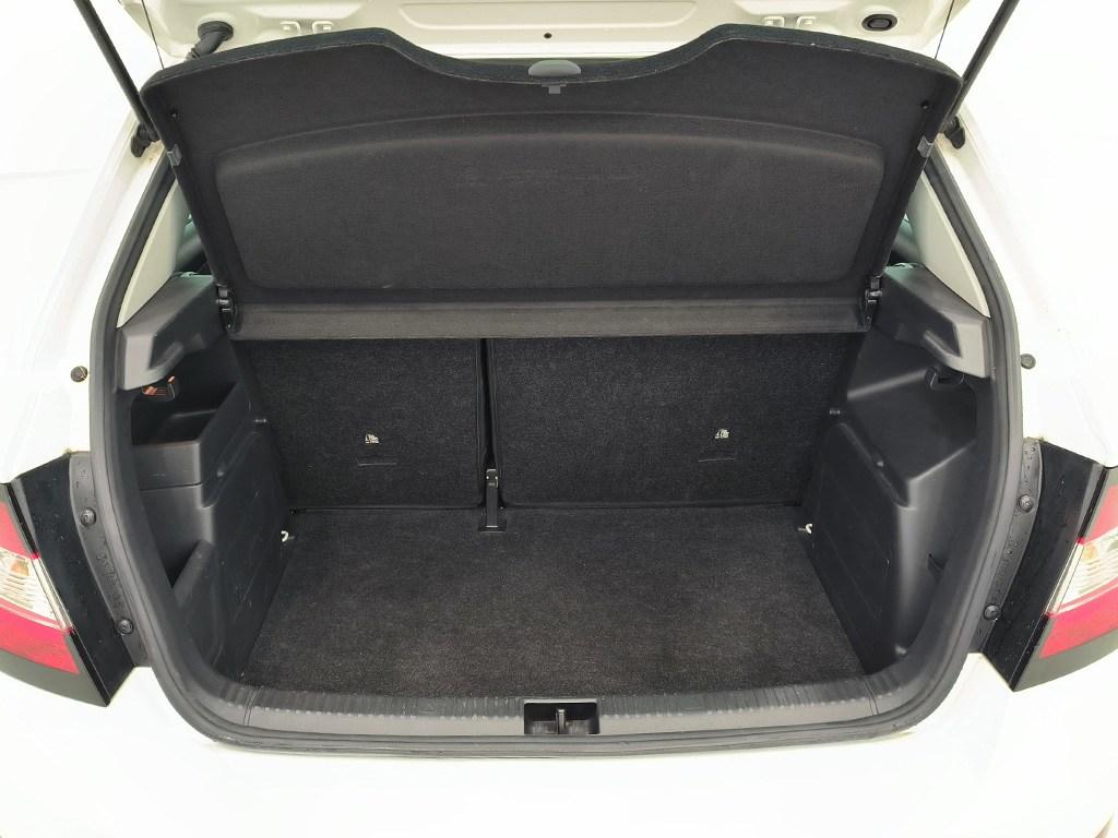 Skoda Fabia 1.0 MPI Ambition 44 kW (60 CV) - 6