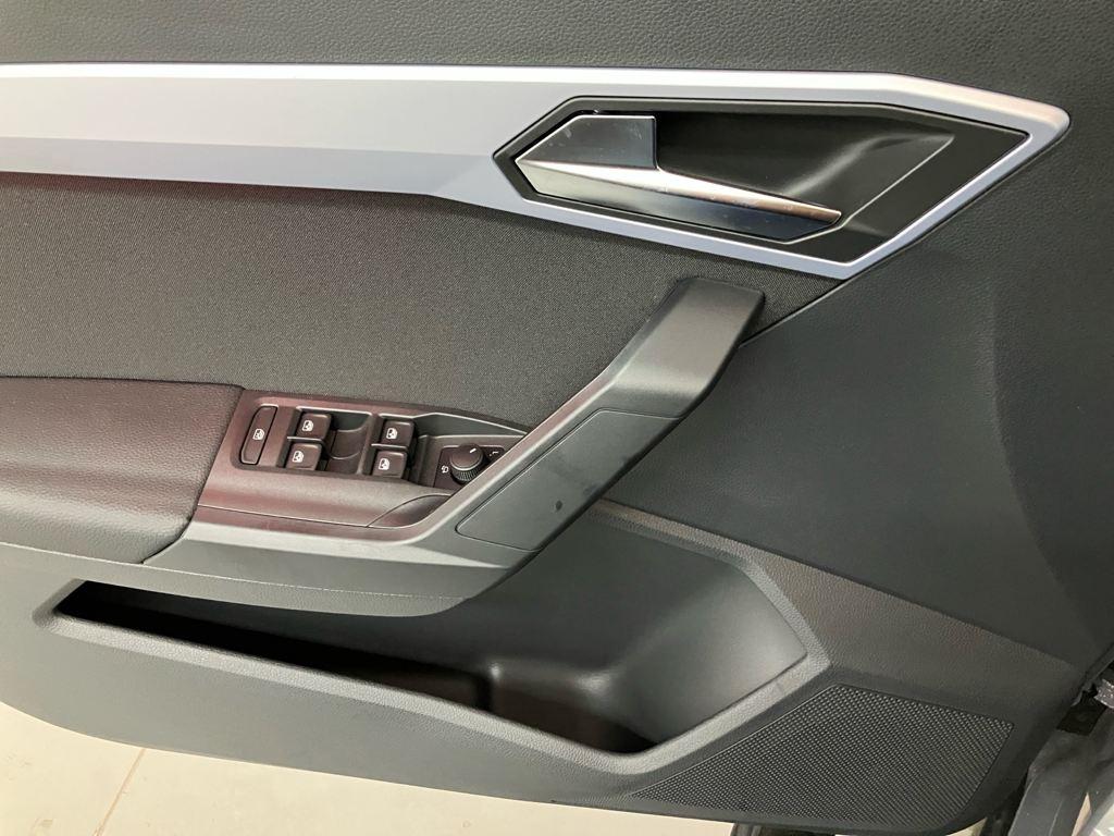 SEAT Arona 1.0 TSI FR Special Edition 85 kW (115 CV) - 12