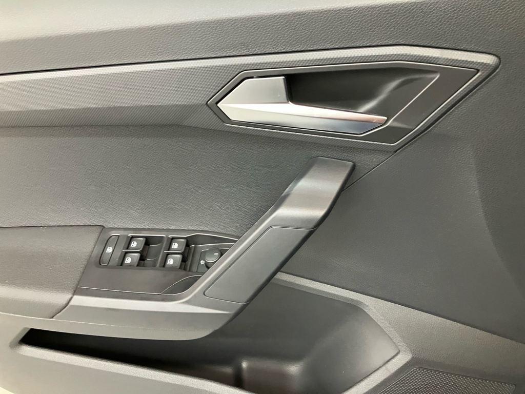 SEAT Arona 1.0 TSI Style Special Edition 85 kW (115 CV) - 12