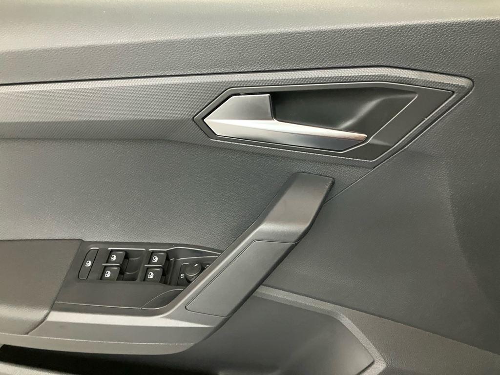 SEAT Arona 1.0 TSI Style Special Edition 85 kW (115 CV) - 12