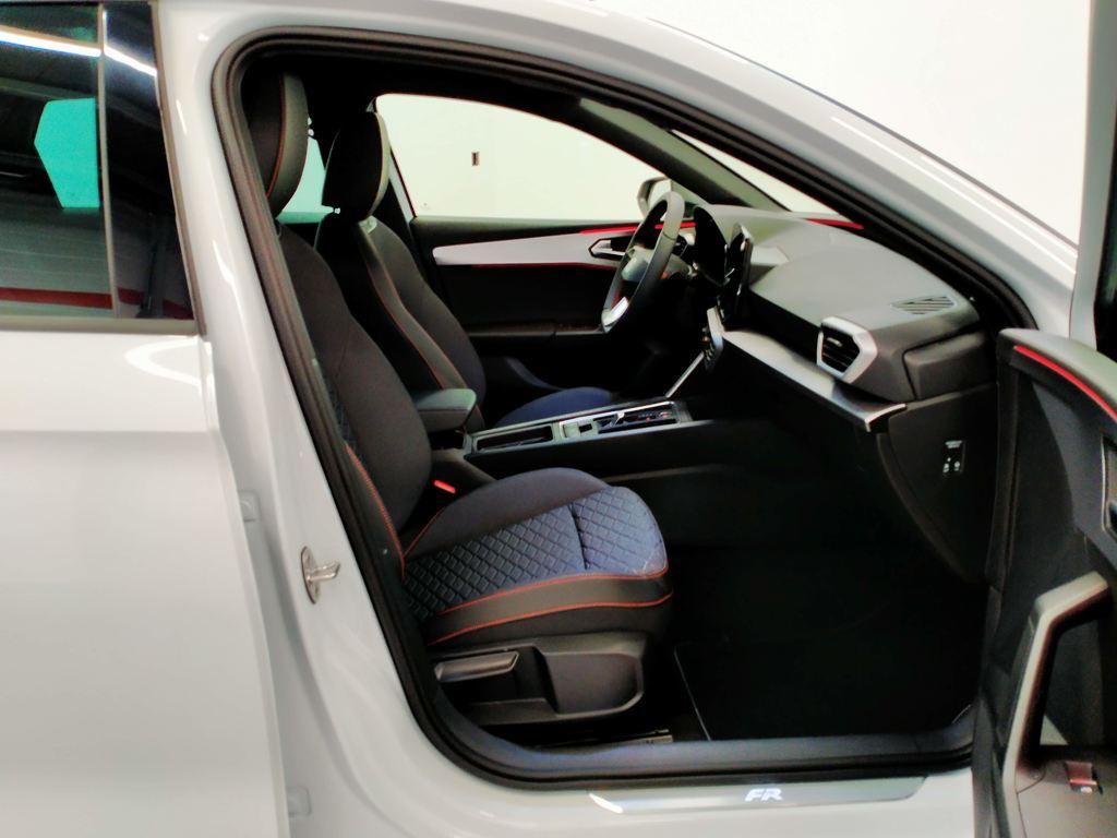 SEAT León ST 1.0 eTSI S&S FR XM DSG 81 kW (110 CV) - 4