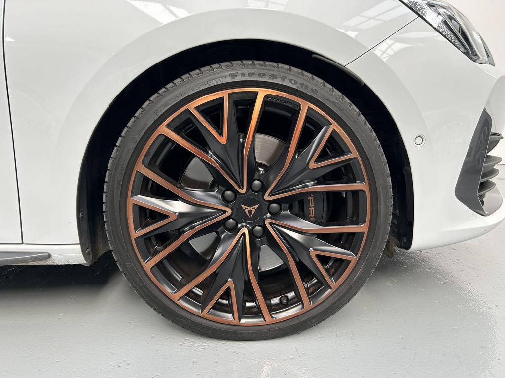 CUPRA León 2.0 TSI DSG 221 kW (300 CV) - 7