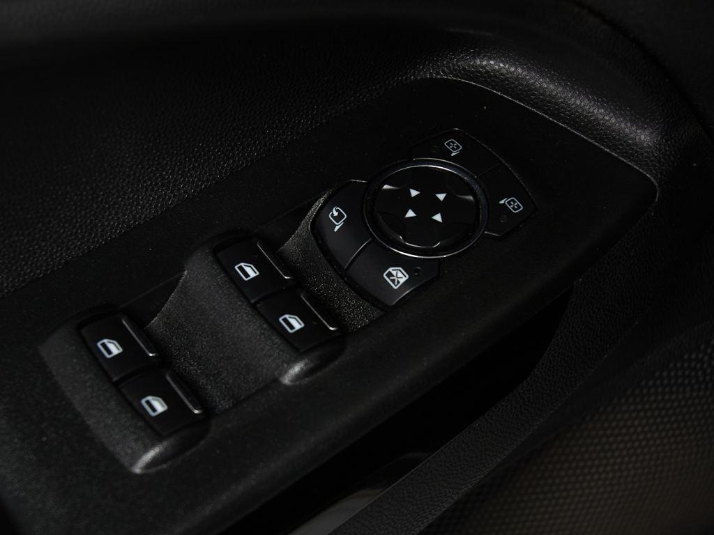 Ford EcoSport 1.0T EcoBoost S&S ST Line 92 kW (125 CV) - 11