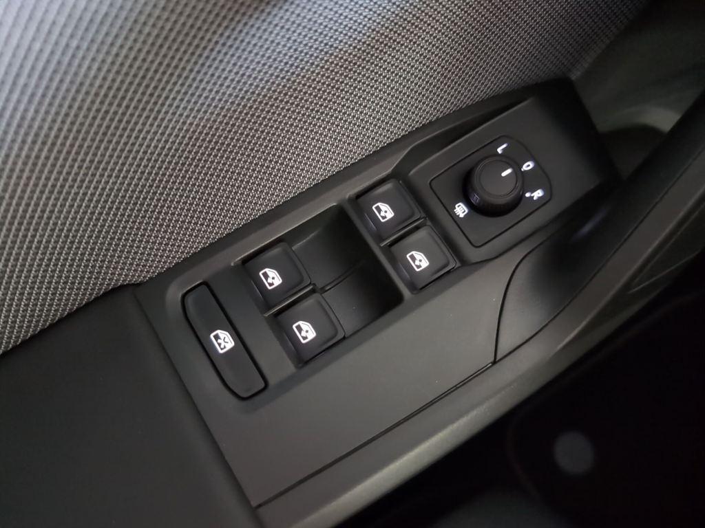 SEAT León 1.0 TSI S&S Style XS 81 kW (110 CV) - 17