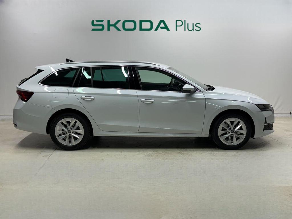 Skoda Octavia Combi 1.5 TSI m-HEV Selection DSG 110 kW (150 CV) - 2