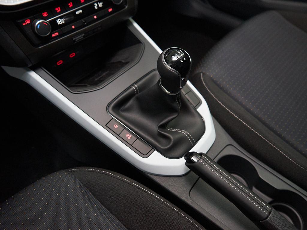 SEAT Arona 1.0 TSI Style XM 70 kW (95 CV) - 11