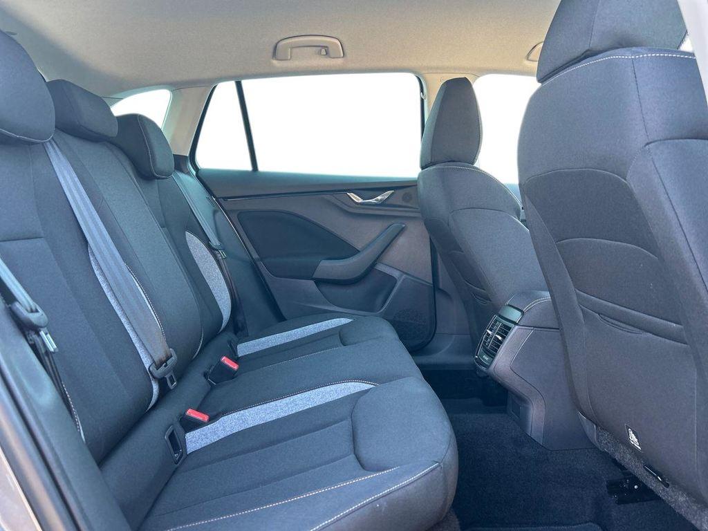 Skoda Scala 1.0 TSI Selection DSG 85 kW (115 CV) - 5