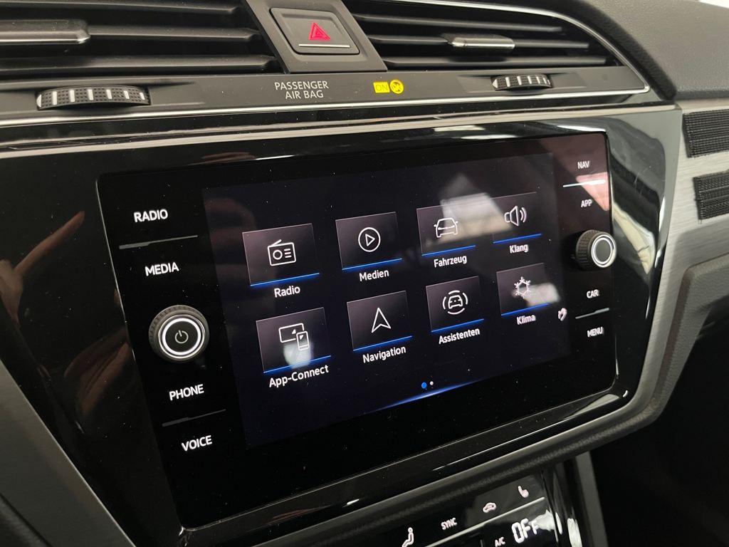 Volkswagen Touran Advance 2.0 TDI 110 kW (150 CV) DSG - 15