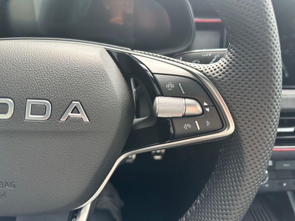 Skoda Scala Design 1.0 TSI 85 kW (115 CV) - 10