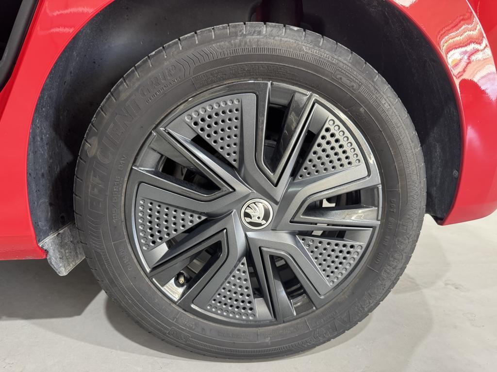 Skoda Fabia 1.0 TSI Design 85 KW (115 CV) - 7