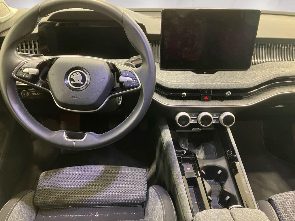 Skoda Superb Combi 1.5 TSI m-HEV Selection DSG 110 kW (150 CV) - 3