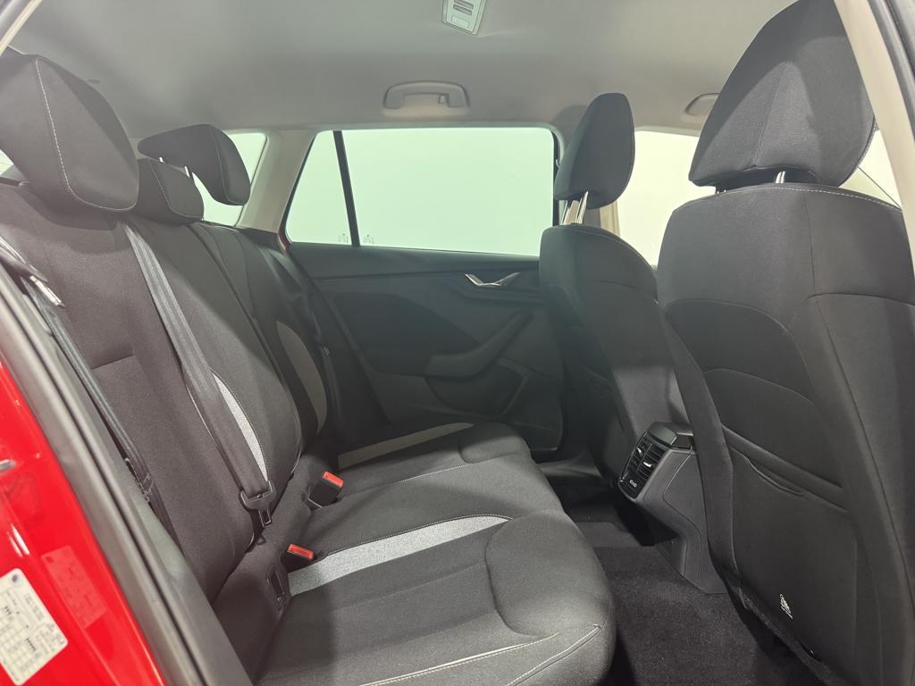 Skoda Kamiq 1.0 TSI Selection 70 kW (95 CV) - 5