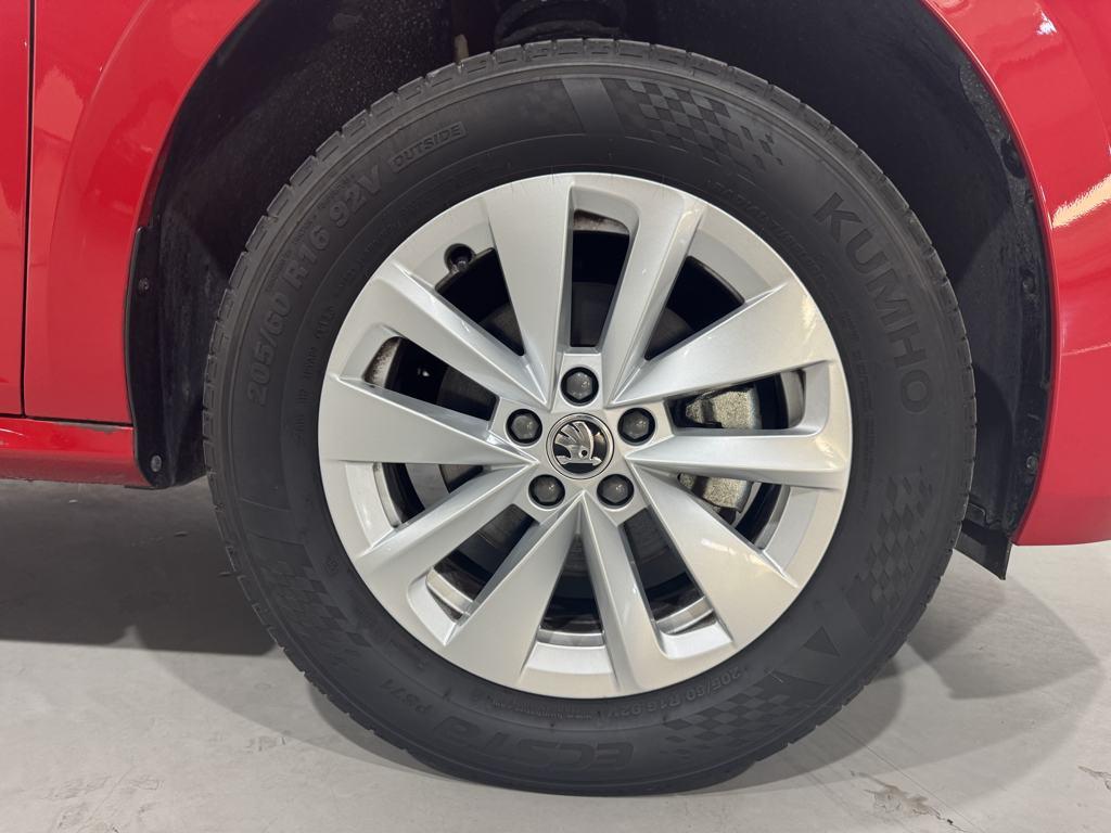 Skoda Kamiq 1.0 TSI Selection 70 kW (95 CV) - 7