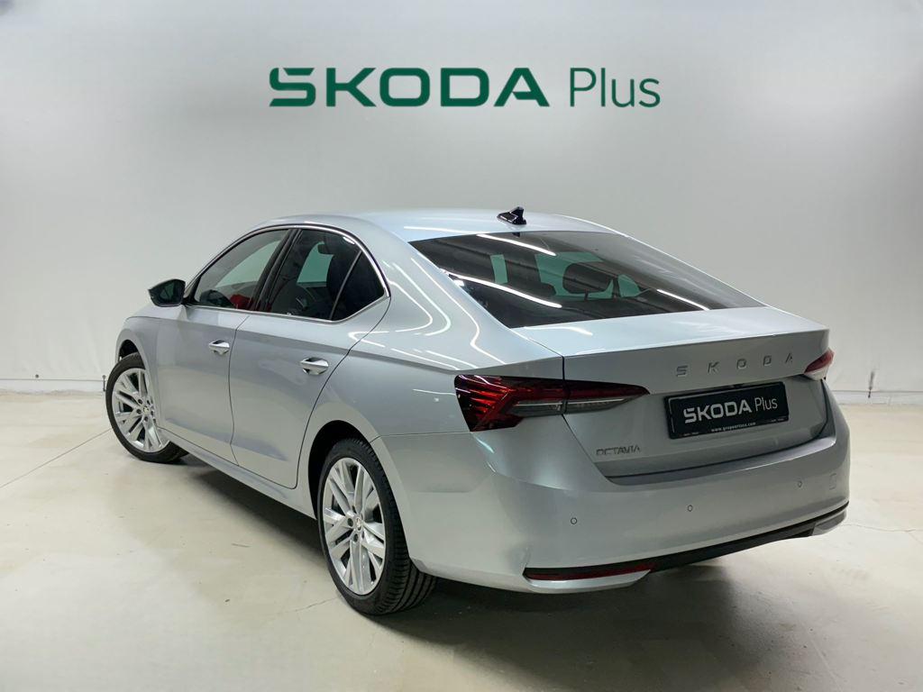 Skoda Octavia 1.5 TSI m-HEV Design DSG 110 kW (150 CV) - 1