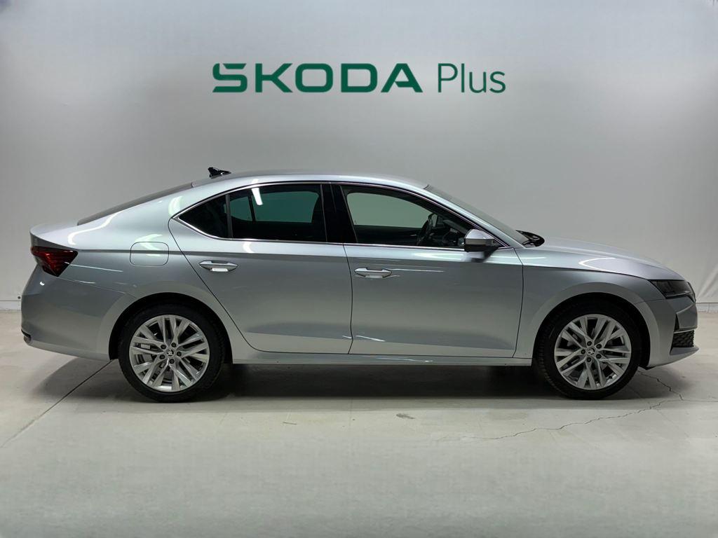 Skoda Octavia 1.5 TSI m-HEV Design DSG 110 kW (150 CV) - 2