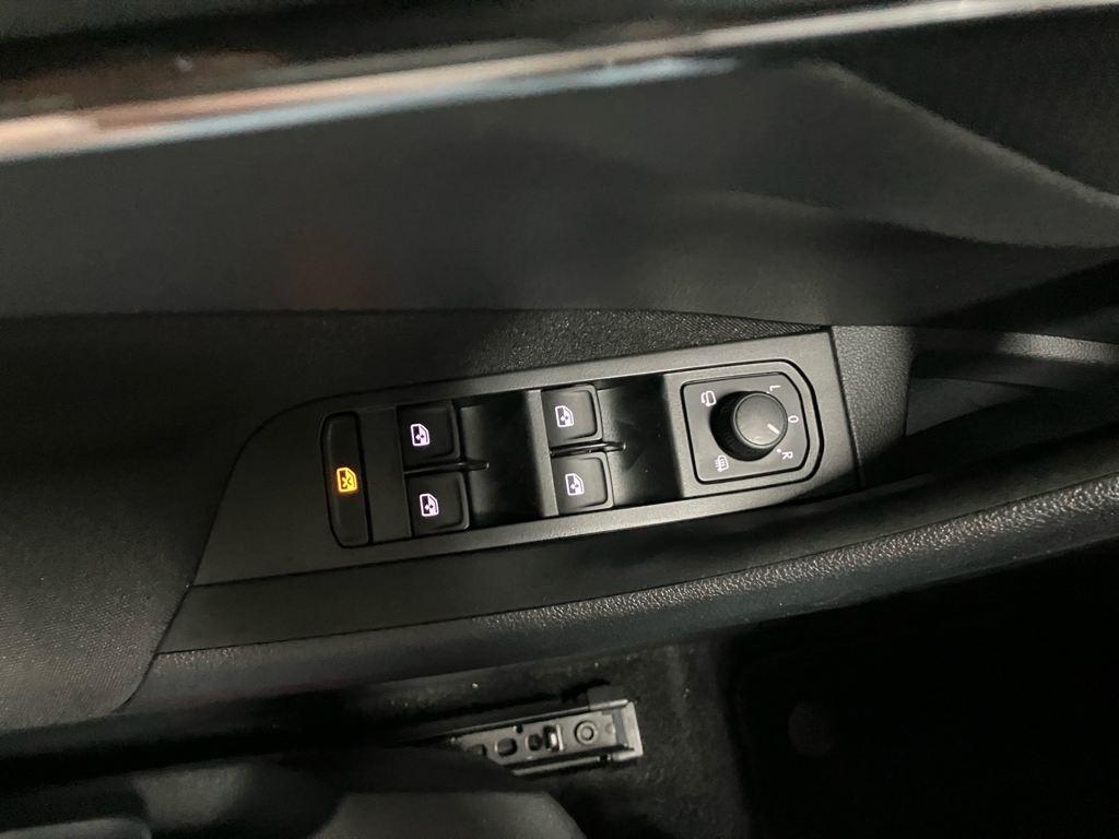 Skoda Kamiq 1.0 TSI Montecarlo DSG 81 kW (110 CV) - 12