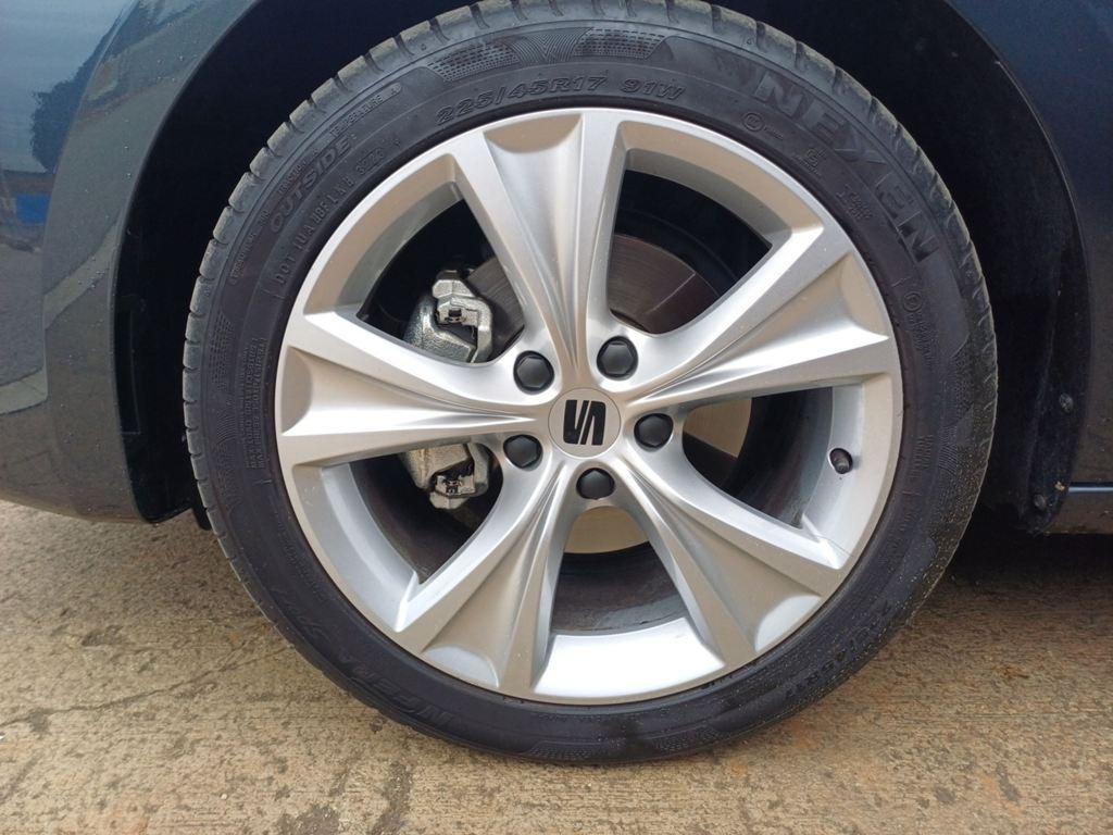 SEAT León 2.0 TDI S&S FR XS DSG 110 kW (150 CV) - 7