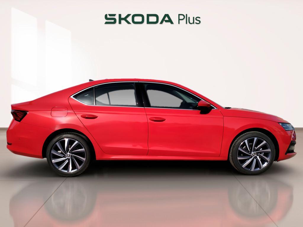 Skoda Octavia 1.5 TSI m-HEV Selection DSG 110 kW (150 CV) - 2