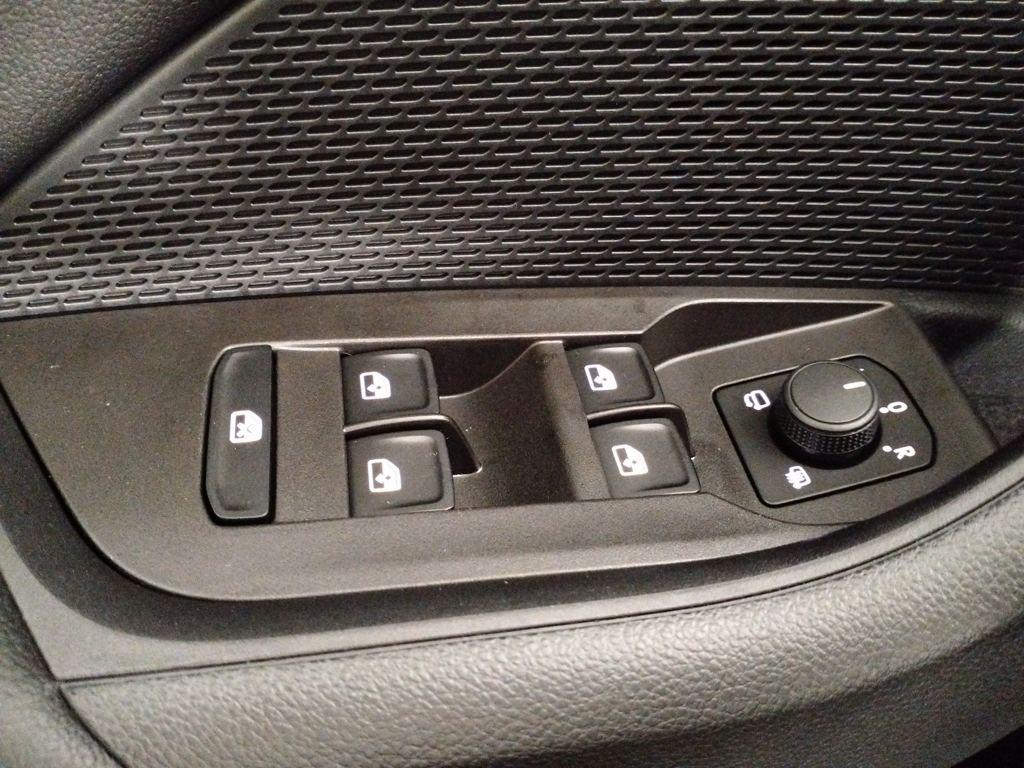 Skoda Octavia 1.5 TSI m-HEV Selection DSG 110 kW (150 CV) - 8