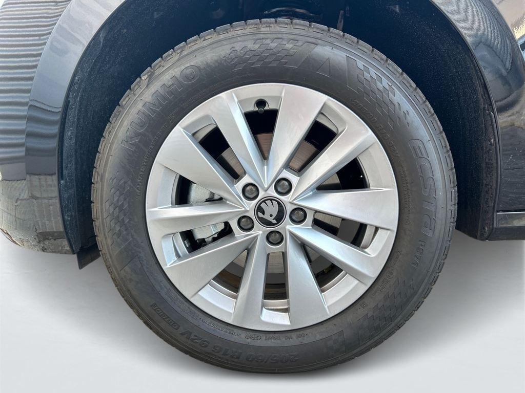 Skoda Kamiq 1.0 TSI Selection DSG 85 kW (115 CV) - 7