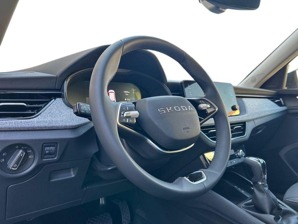 Skoda Kamiq 1.0 TSI Selection DSG 85 kW (115 CV) - 8