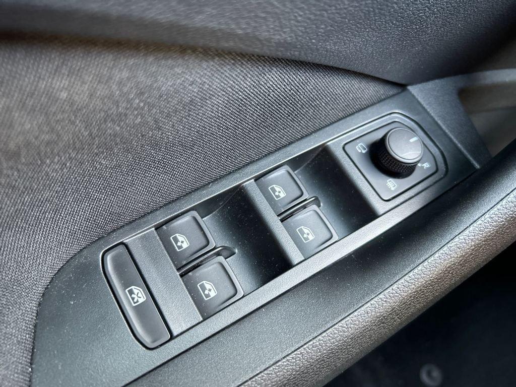 Skoda Kamiq 1.0 TSI Selection DSG 85 kW (115 CV) - 12