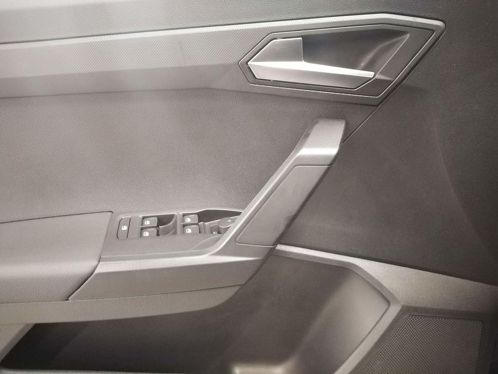 SEAT Arona 1.0 TSI Style Special Edition 85 kW (115 CV) - 18