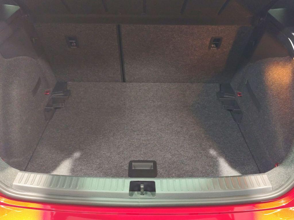 SEAT Arona 1.0 TSI FR Special Edition DSG 85 kW (115 CV) - 6