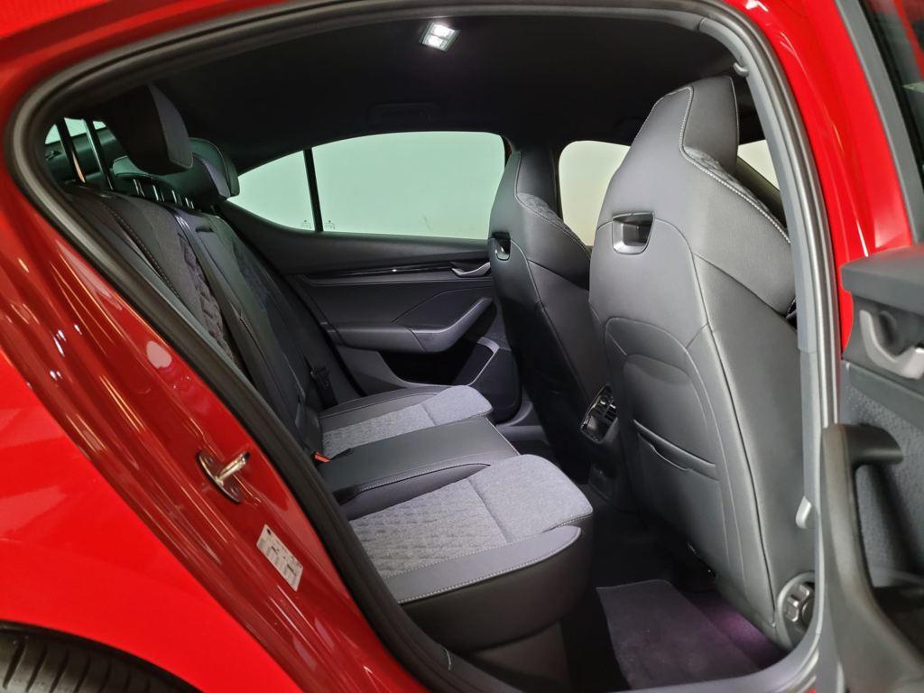 Skoda Octavia 1.5 TSI Sportine DSG 110 kW (150 CV) - 5