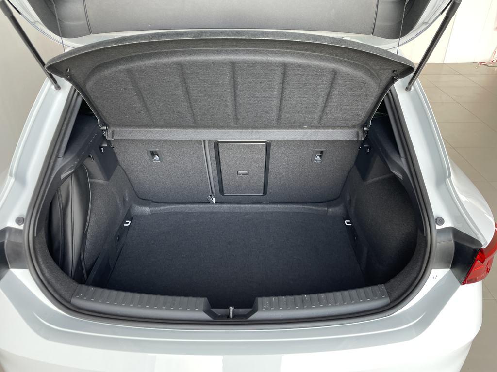 SEAT León 1.5 TSI e-Hybrid FR XM DSG 150 kW (204 CV) - 6