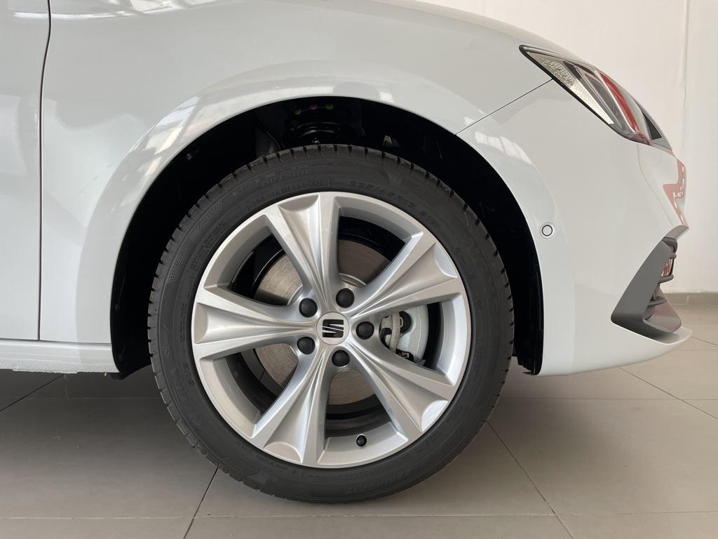 SEAT León 1.5 TSI e-Hybrid FR XM DSG 150 kW (204 CV) - 7