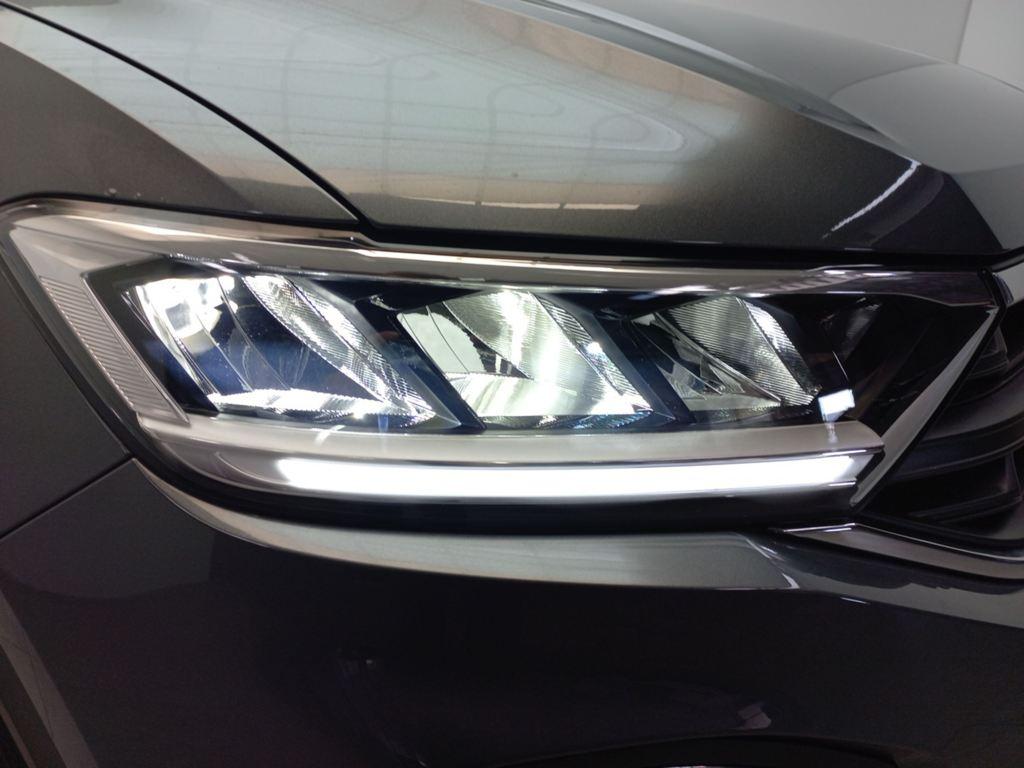 Volkswagen T-Roc Life 1.0 TSI 85 kW (115 CV) - 10