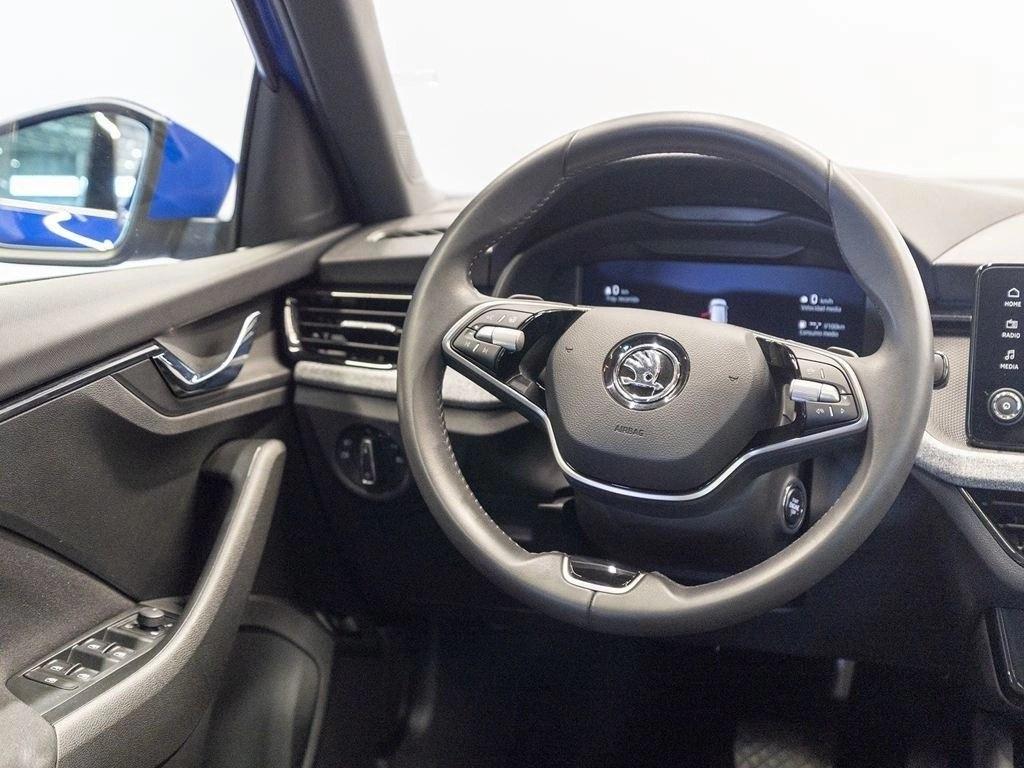 Skoda Kamiq 1.0 TSI Selection DSG 85 kW (115 CV) - 8