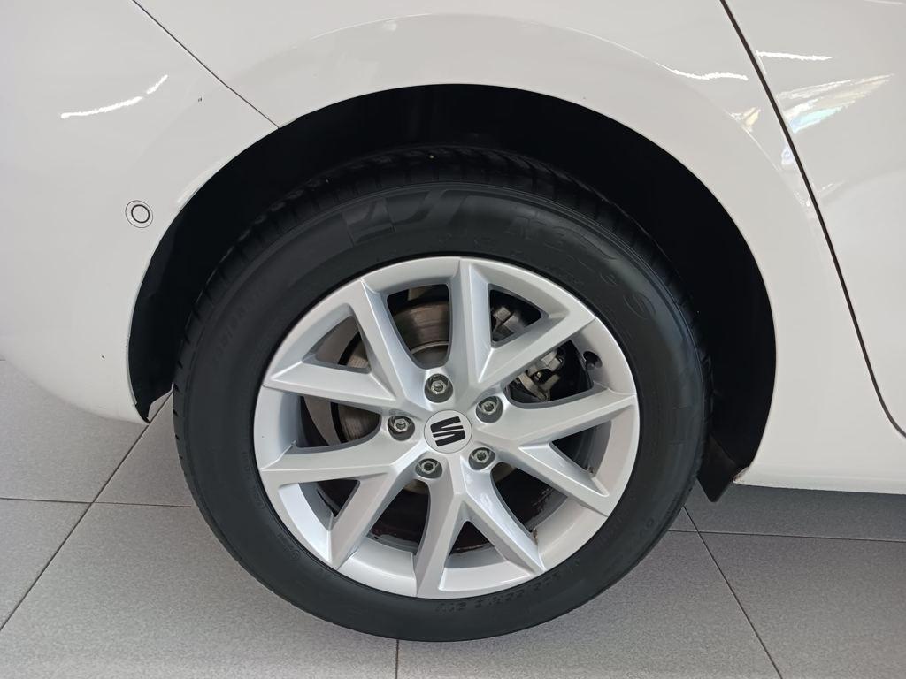 SEAT León 1.5 eTSI Style 25 Aniversario DSG 85 kW (116 CV) - 7